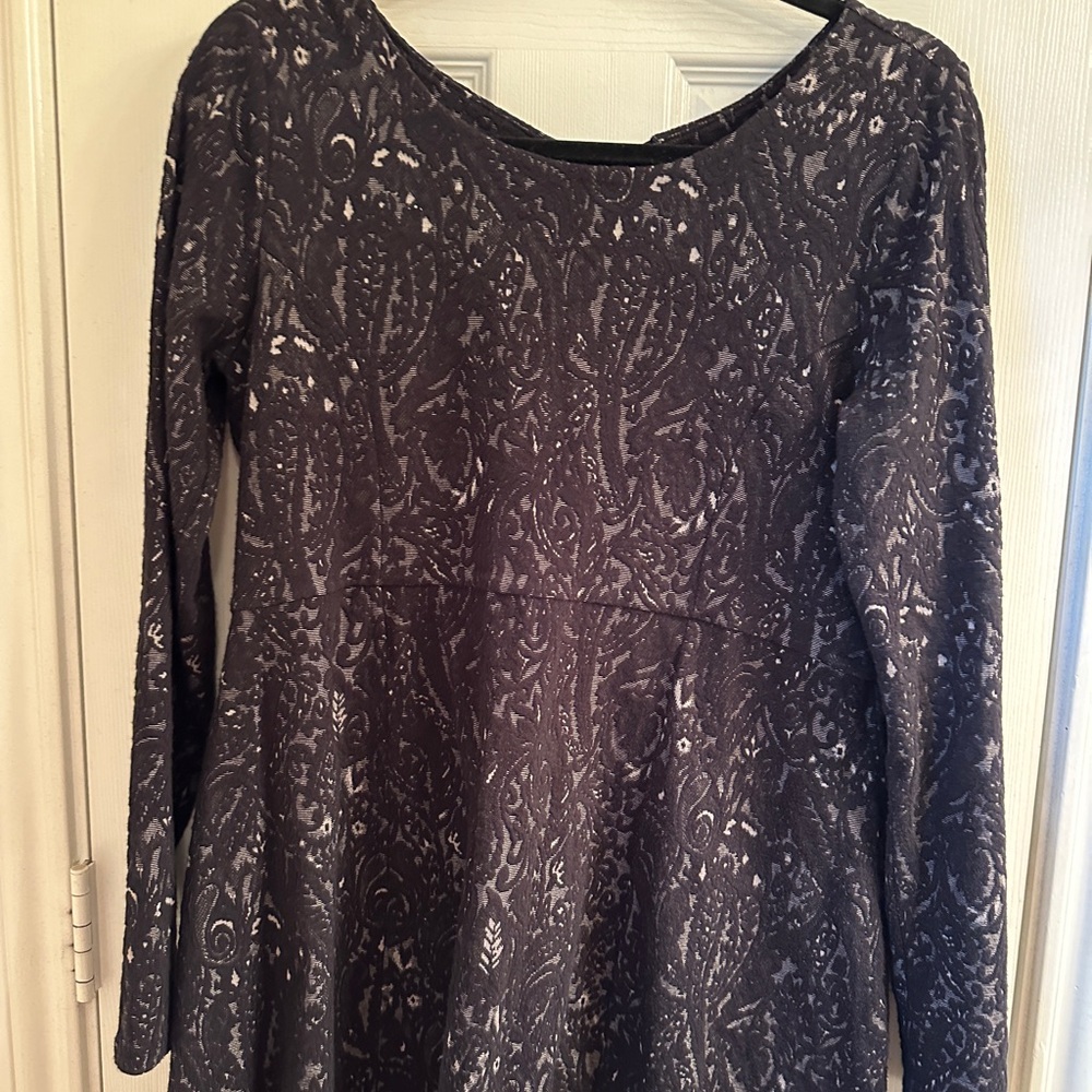 Pea in a Pod Maternity top